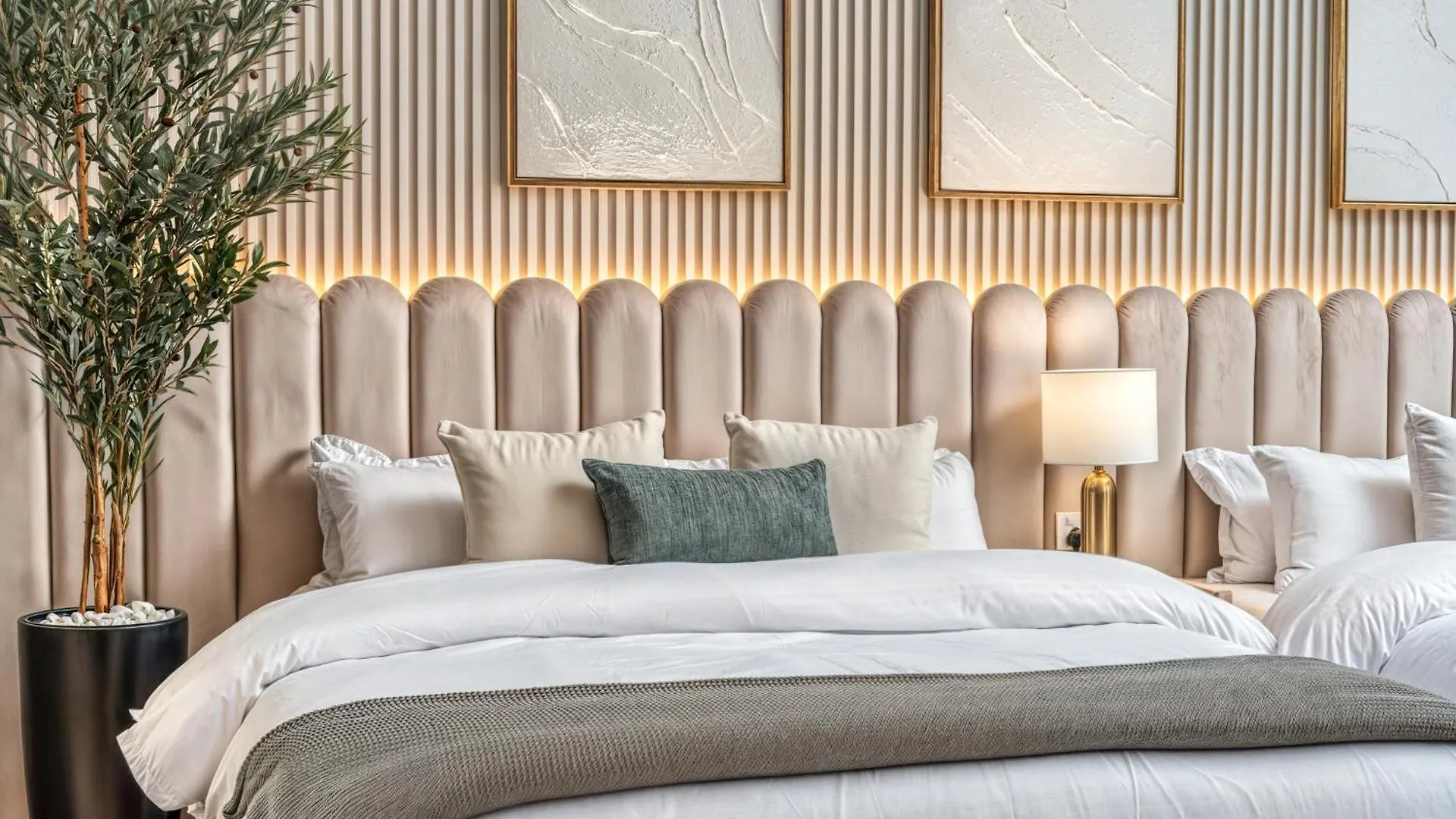 アパート Luxury 2Br, Yas Island By Ferrari World & Yas Mall アブダビ