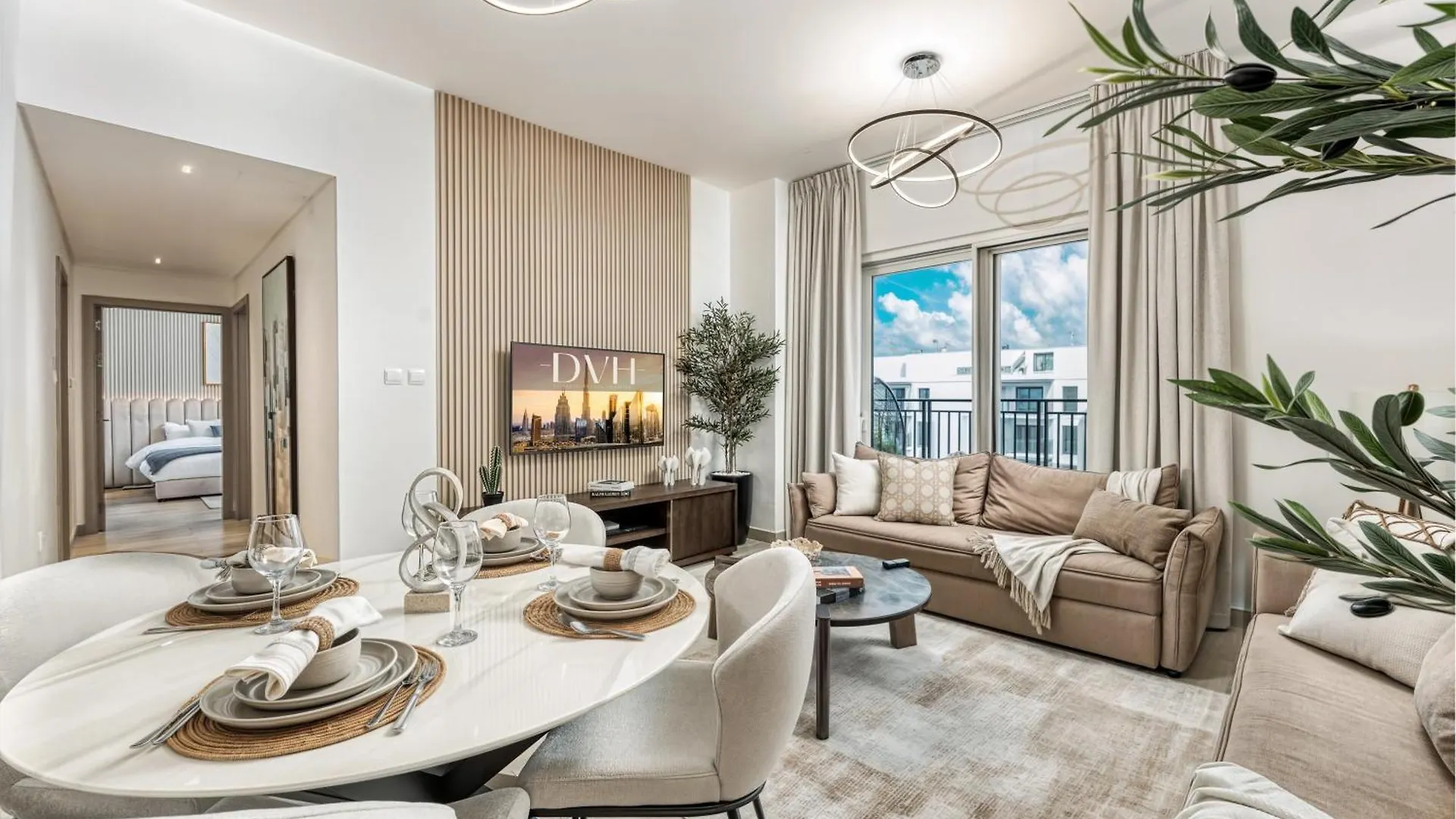 Luxury 2Br, Yas Island By Ferrari World & Yas Mall アブダビ