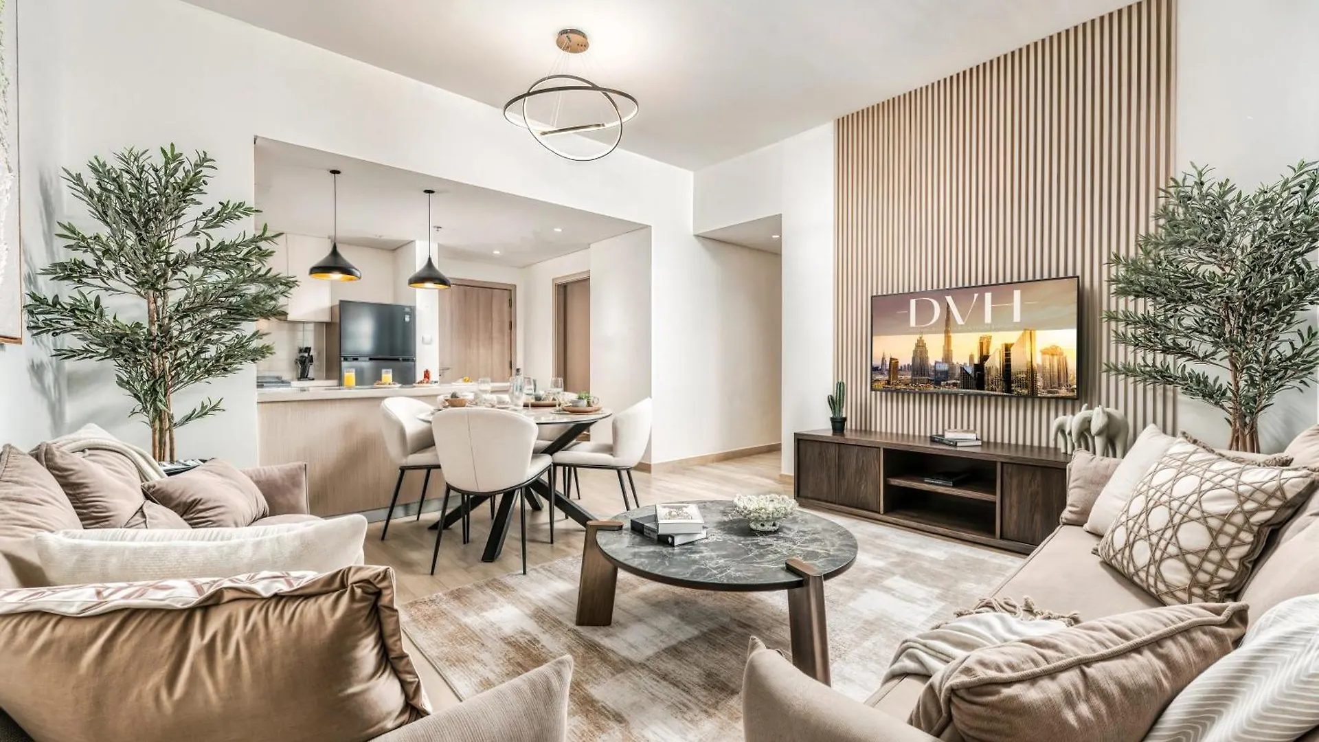Luxury 2Br, Yas Island By Ferrari World & Yas Mall アブダビ