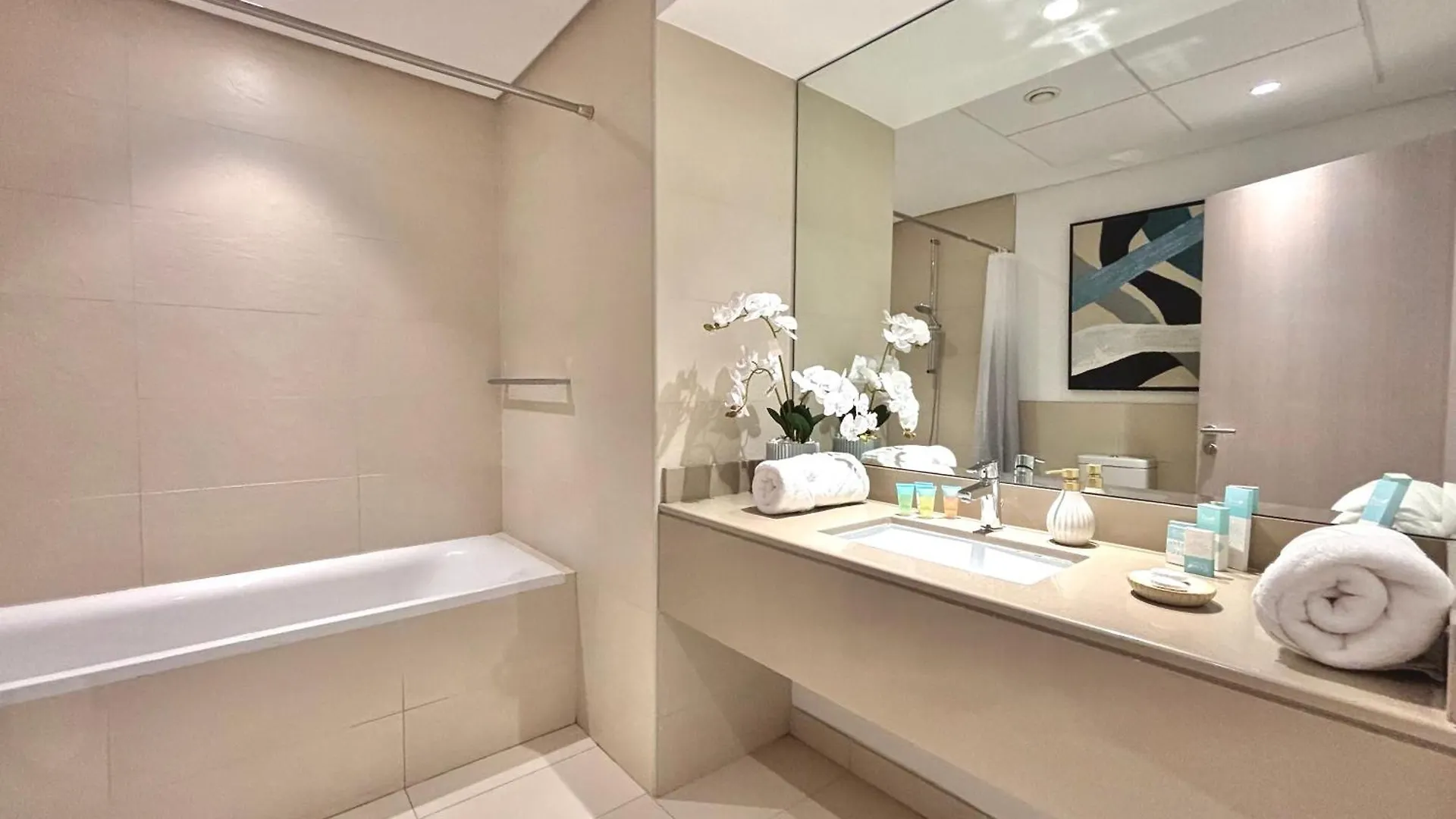 Apartamento Luxury 2Br, Yas Island By Ferrari World & Yas Mall Abu Dhabi